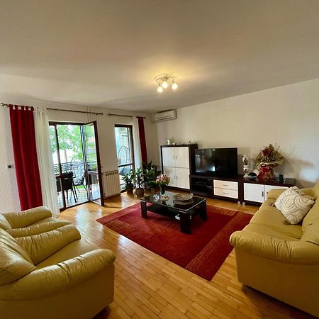 Apartment Adri ロヴィニ エクステリア 写真