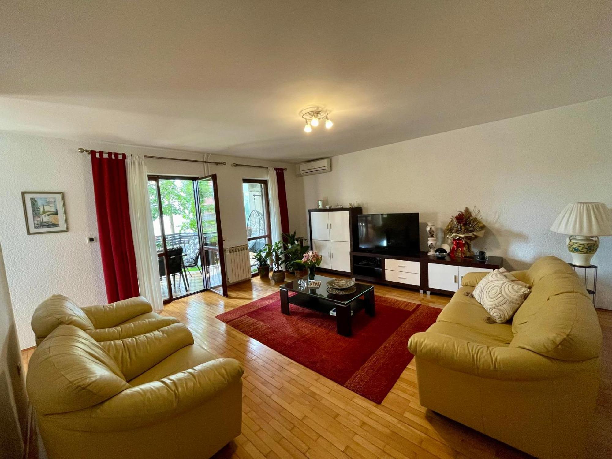 Apartment Adri ロヴィニ エクステリア 写真