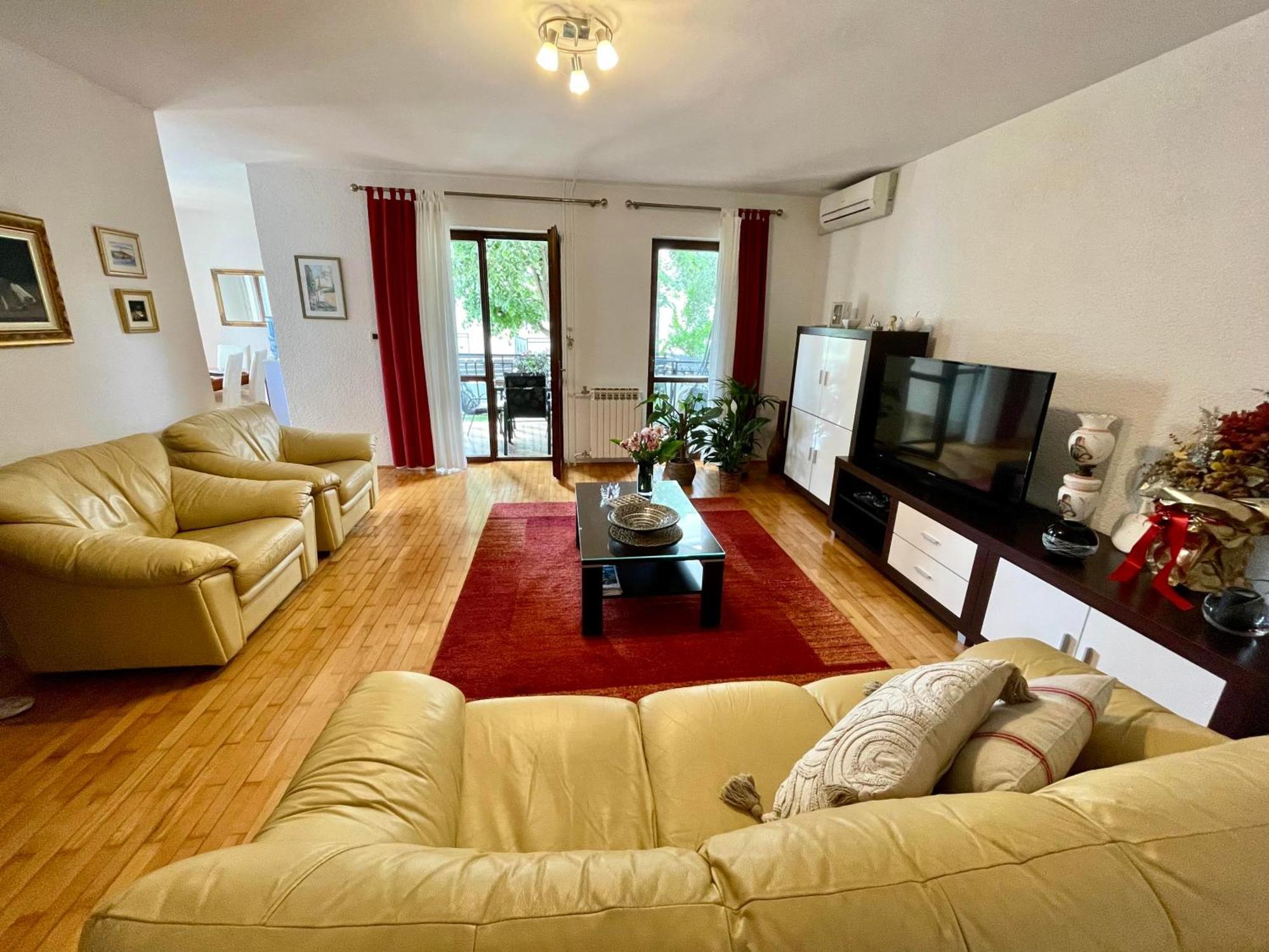 Apartment Adri ロヴィニ エクステリア 写真