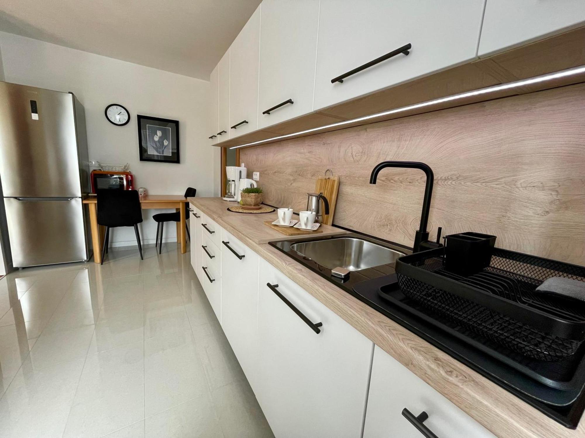Apartment Adri ロヴィニ エクステリア 写真